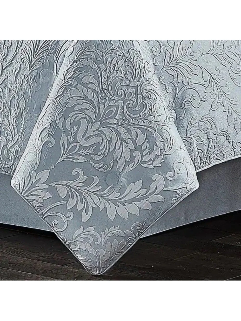 J. Queen New York Malita Comforter Set NWT Sz QUEEN
